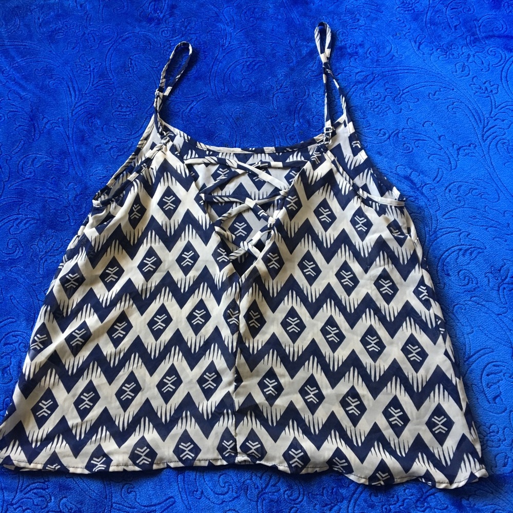 Patterned Tank Top - Picture 2 of 2
